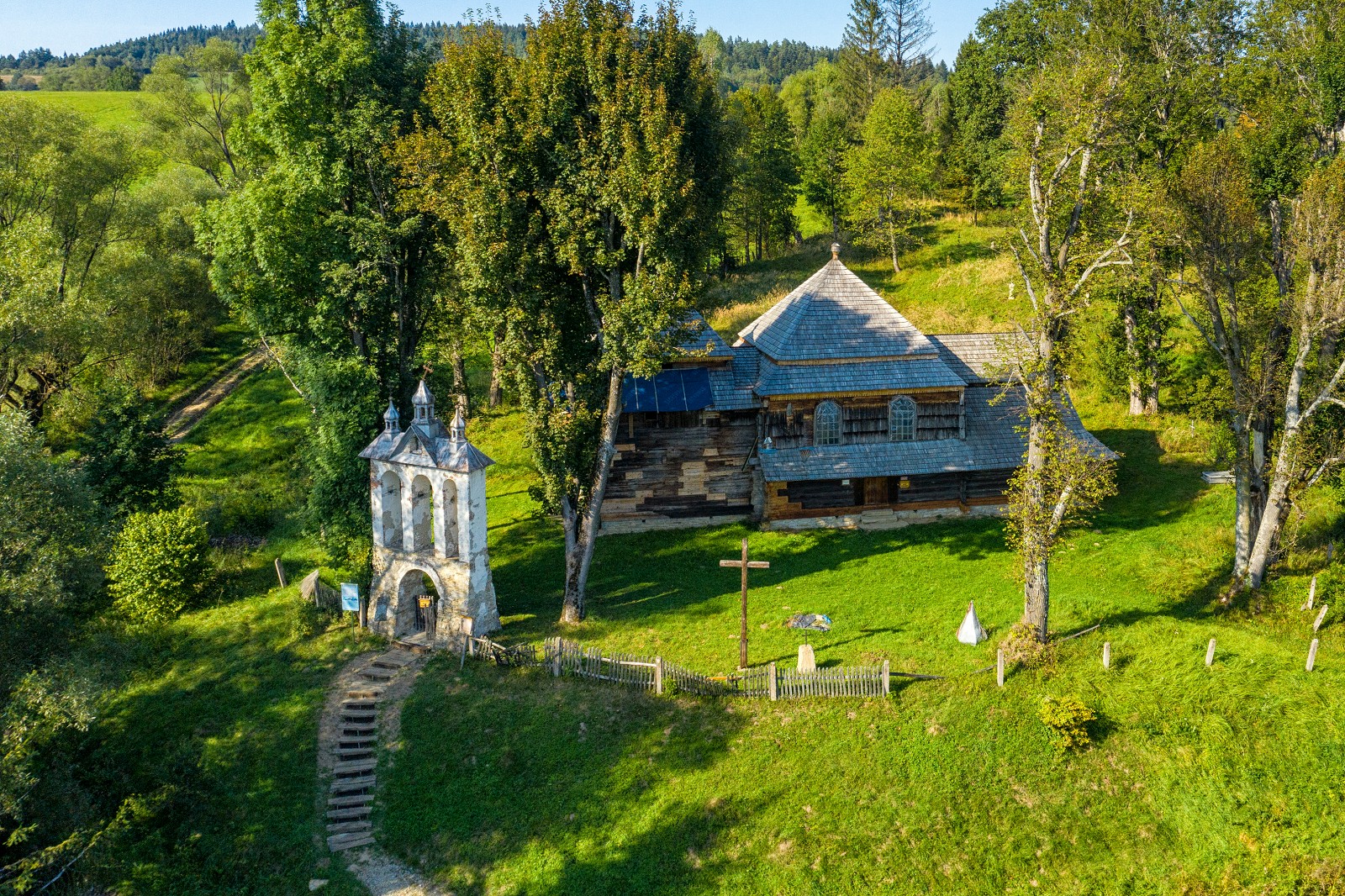 PIĘĆ ULTUR JEDNA ZIEMIA-ŚLADAMI BOJKÓW, GREKÓW, NIEMCÓW, ŻYDÓW I POLAKÓW /NOWOŚĆ/
